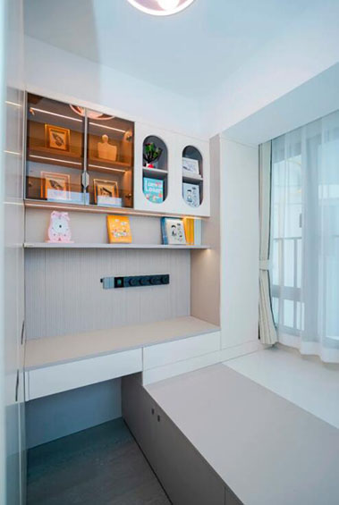 東莞這個(gè)中小戶型絕了！從明亮客廳到時(shí)尚開(kāi)放餐廚區(qū)的完美融合！